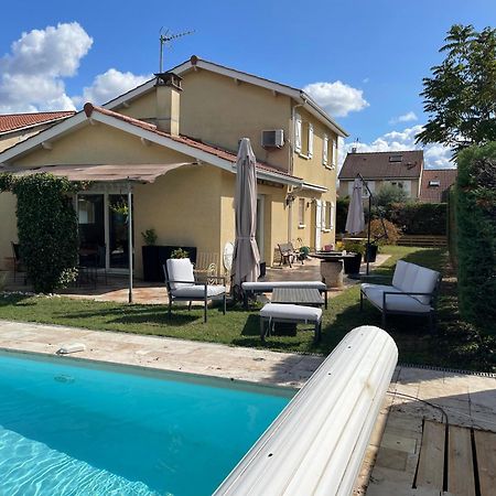 Villa Individuelle - ชาสชูว์ ภายนอก รูปภาพ