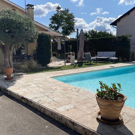 Villa Individuelle - ชาสชูว์ ภายนอก รูปภาพ